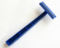 Disposable razor